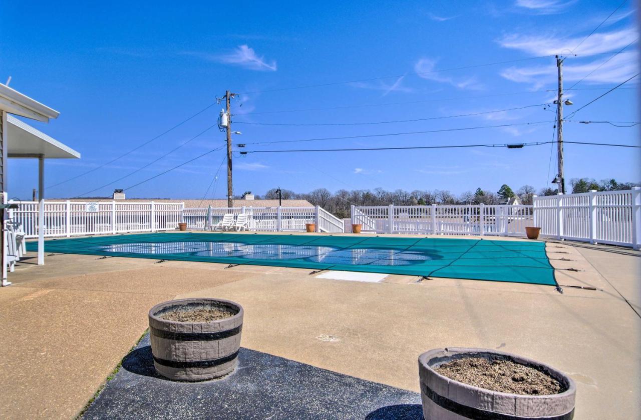 Osage Beach Resort Condo With Community Pool! Екстериор снимка